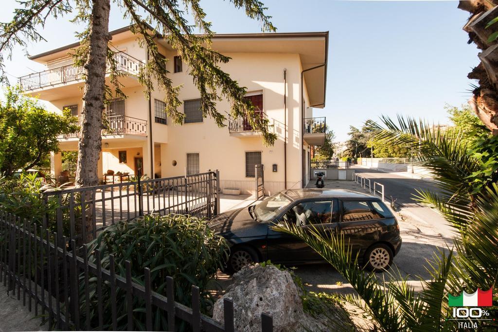 Cherry House Minturno Bagian luar foto